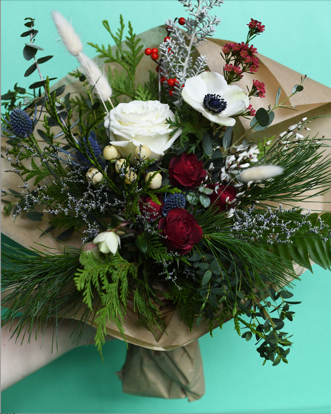 HOLIDAY PREORDER 2025 : Hand Tied Bouquet