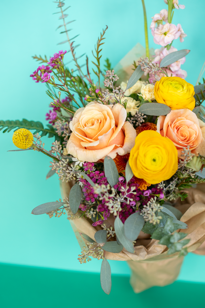 Everyday Fresh Floral Bouquet : Large
