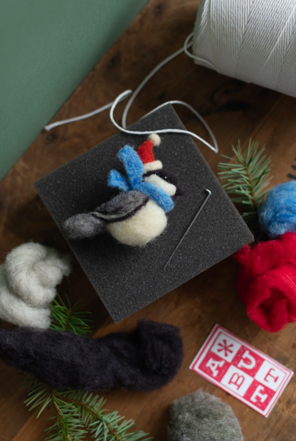 Holiday Bird Ornament : Intro to Needle Felting